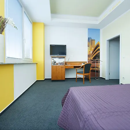 Weitblick מלון 3*